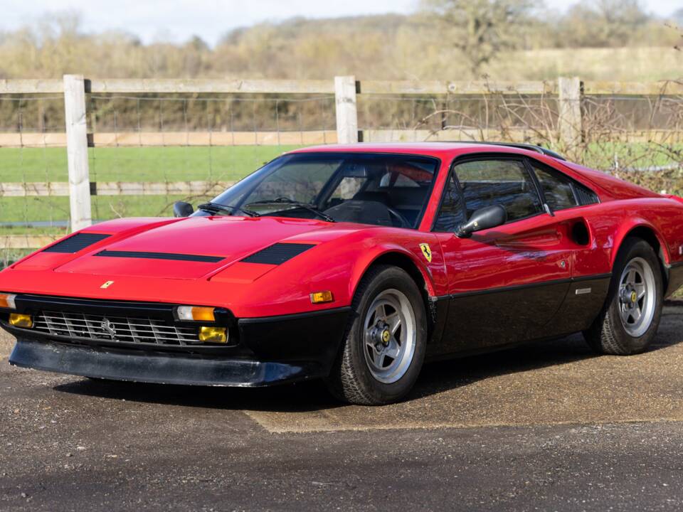 Bild 1/50 von Ferrari 308 GTBi Quattrovalvole (1983)