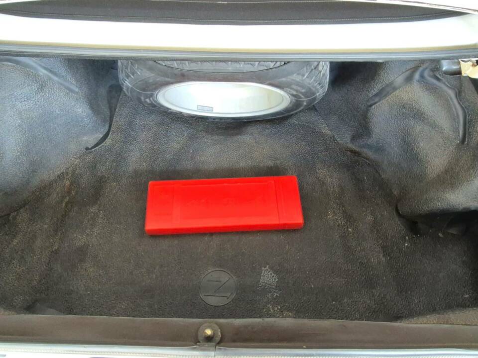 Image 17/66 de Lancia Beta Spider 2000 (1978)