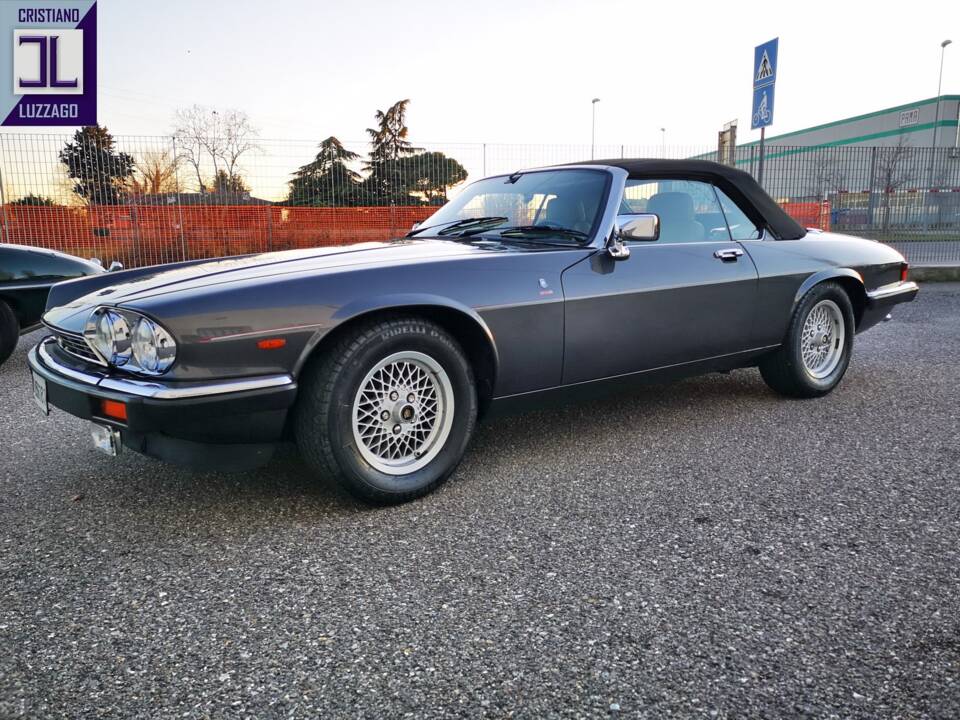 Image 43/70 of Jaguar XJ-S Convertible (1988)