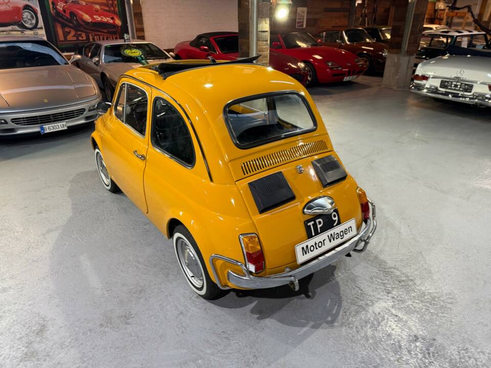Image 28/76 de FIAT 500 L (1970)