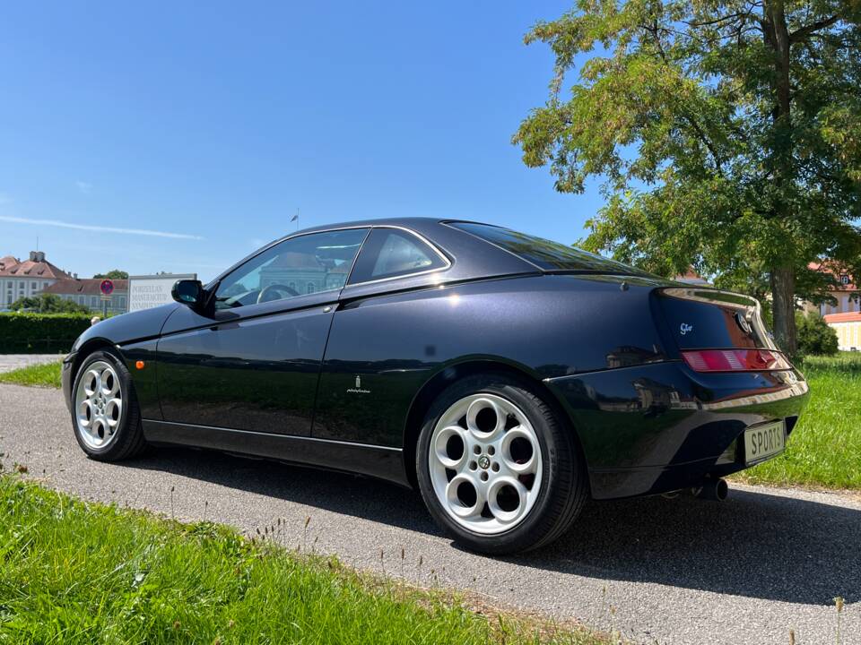 Imagen 35/66 de Alfa Romeo GTV 3.2 V6 24V (2003)