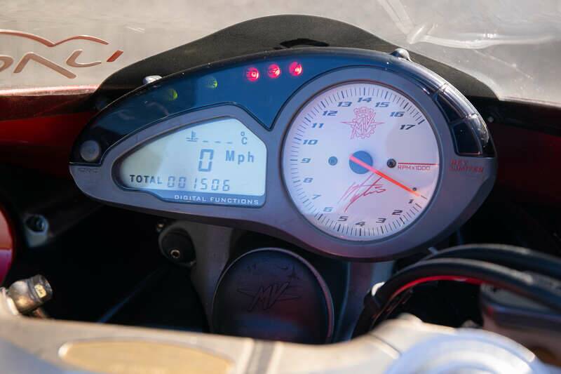 Immagine 9/30 di MV Agusta F4 1000 S (2004)