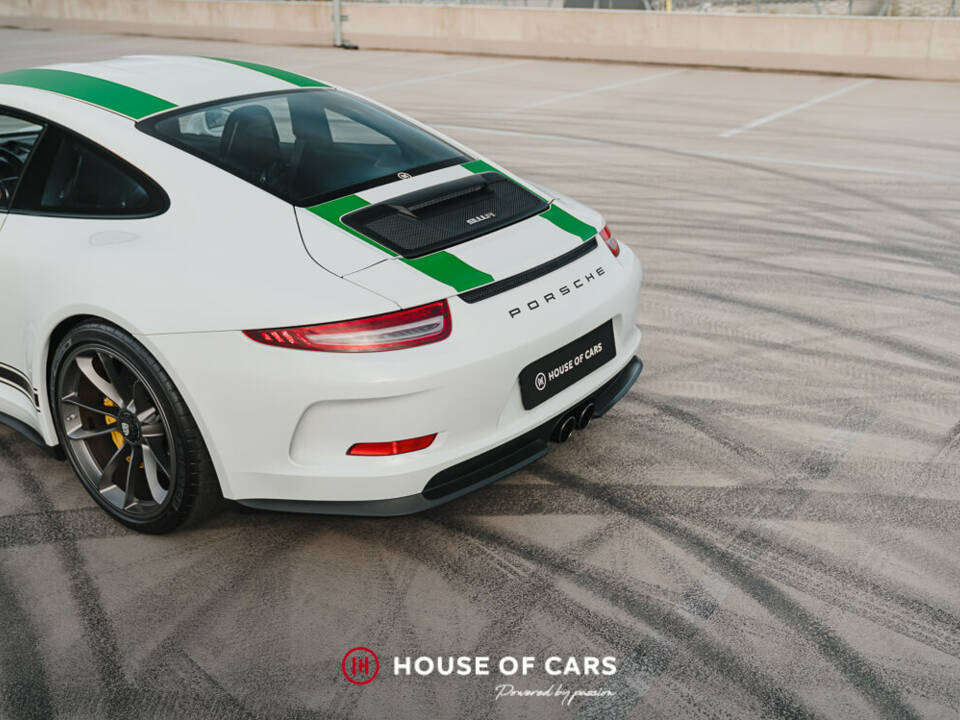 Image 19/50 of Porsche 911 R (2017)