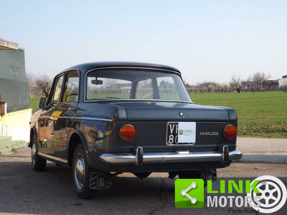 Image 4/10 of FIAT 1100 R (1967)