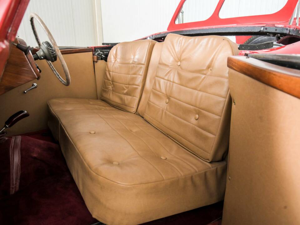 Image 16/50 of Triumph 1800 Roadster (1947)