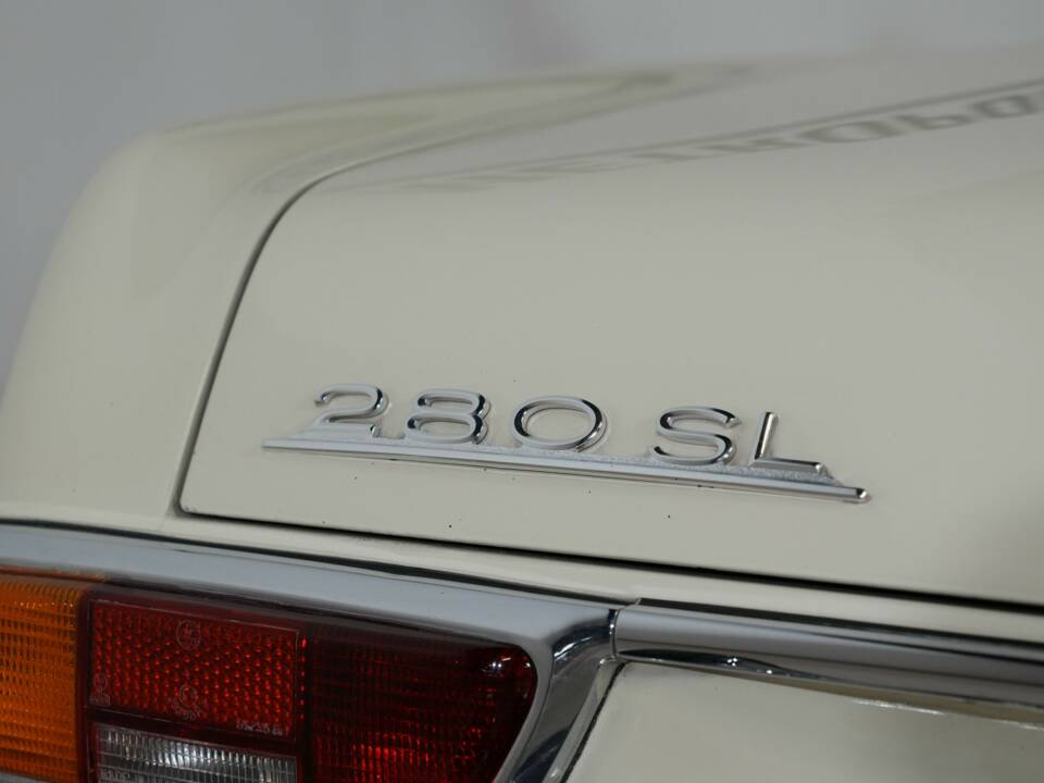 Bild 21/39 von Mercedes-Benz 280 SL (1970)