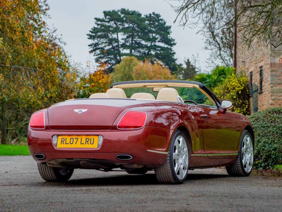 Imagen 21/23 de Bentley Continental GTC (2007)