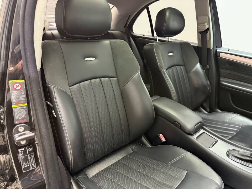 Image 18/27 of Mercedes-Benz C 55 AMG (2005)