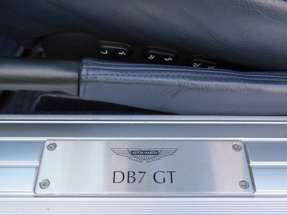 Afbeelding 20/49 van Aston Martin DB 7 GTA (2004)