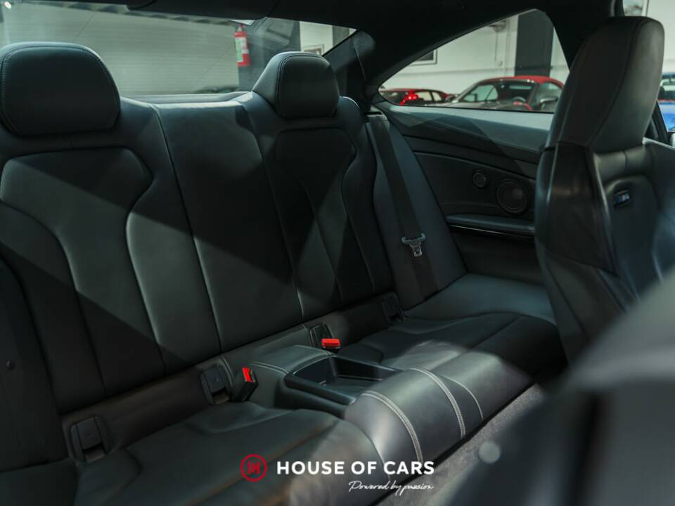 Image 17/23 de BMW M4 (2018)