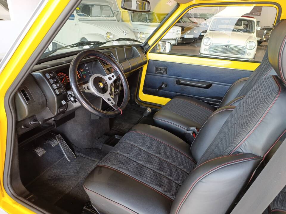 Image 20/30 of Renault R 5 (1980)