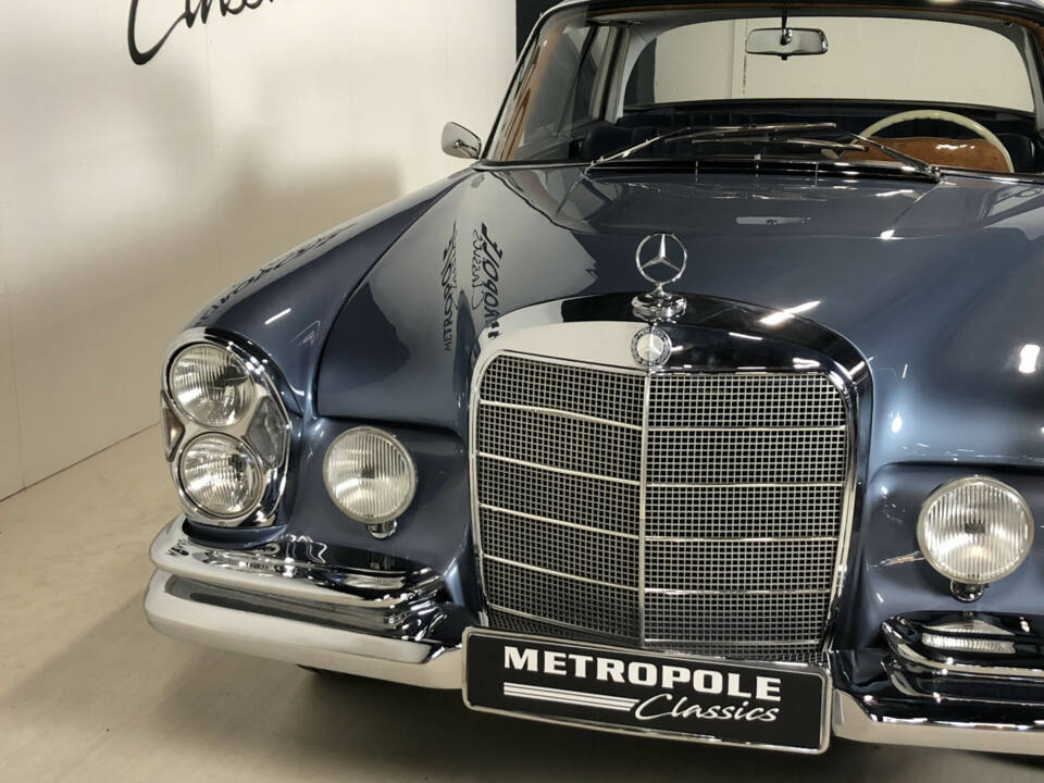 Afbeelding 11/36 van Mercedes-Benz 300 SE (1963)