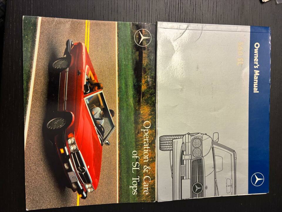 Image 29/30 of Mercedes-Benz 560 SL (1988)