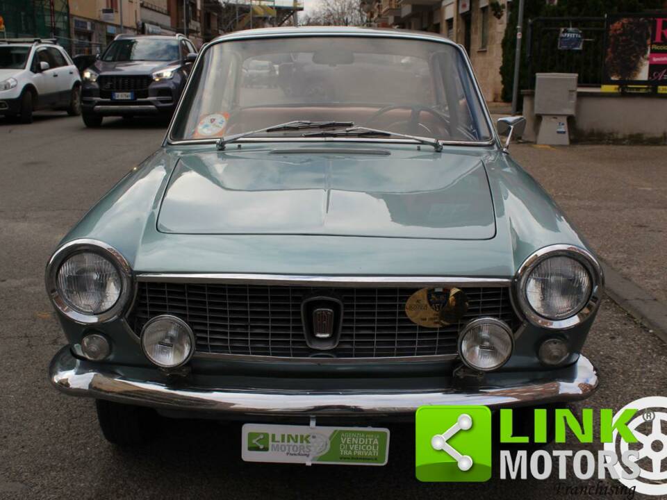 Image 2/10 de FIAT 1500 Vignale (1966)