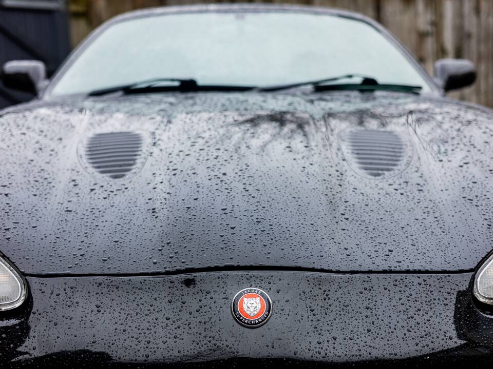 Afbeelding 21/50 van Jaguar XKR (1998)