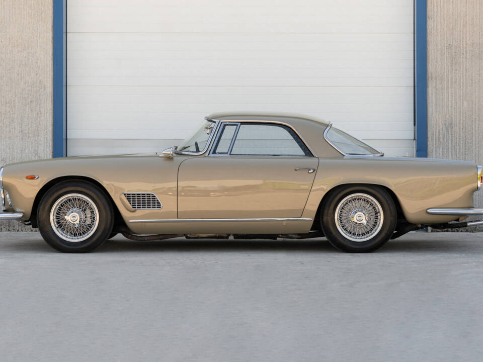 Afbeelding 2/88 van Maserati 3500 GT Touring (1960)