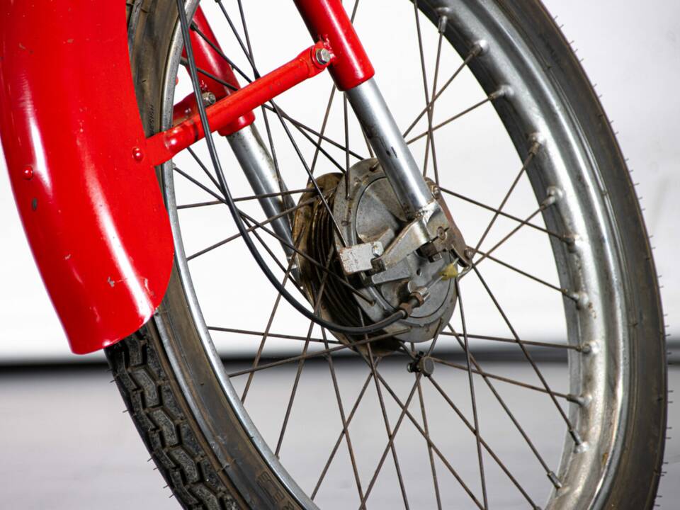 Afbeelding 22/42 van Moto Guzzi Motoleggera 65 (1954)