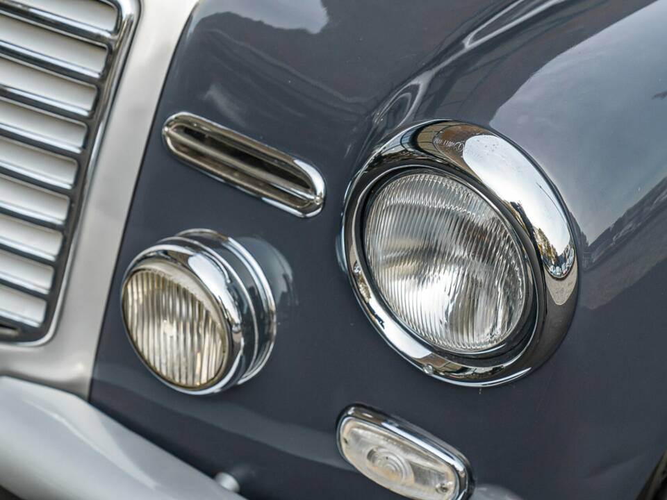 Image 21/50 de Lancia Augusta Ghia (1935)