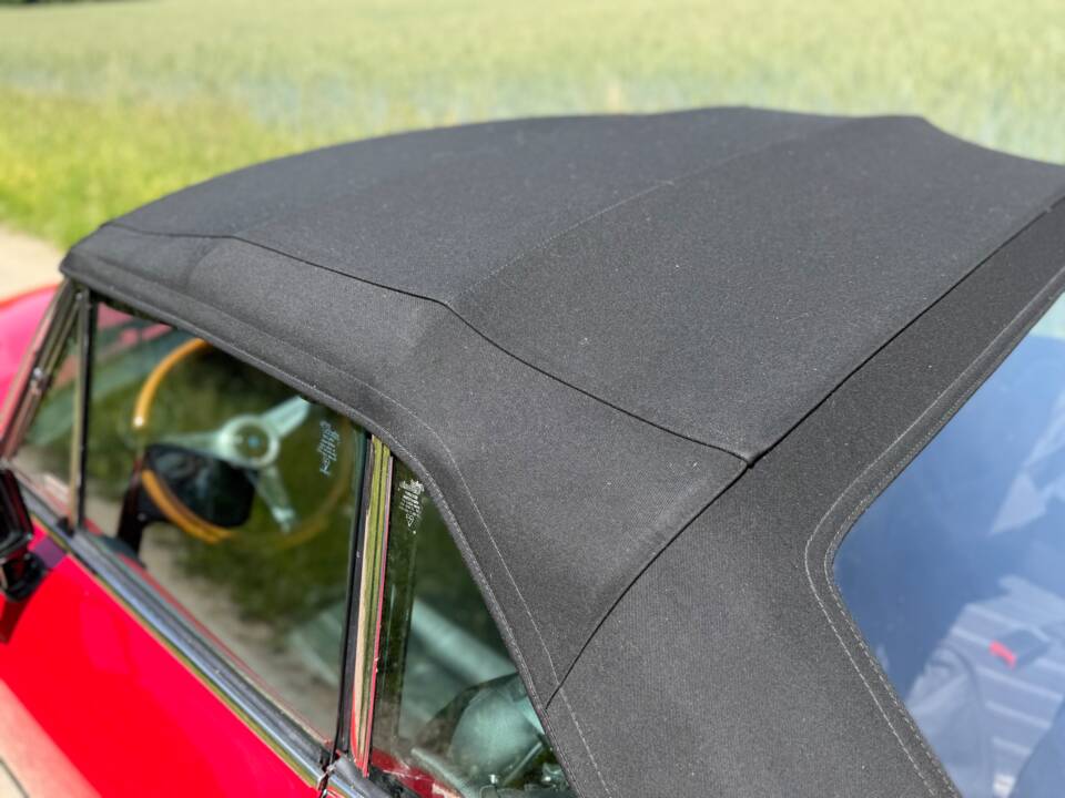 Image 44/51 of FIAT 124 Spider CS2 (1982)