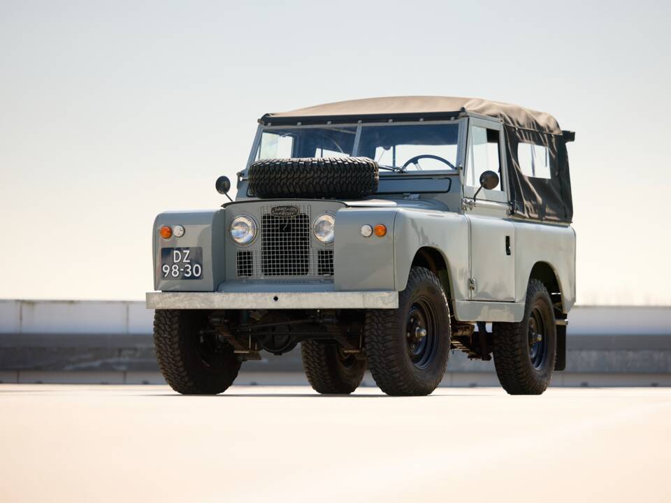 Immagine 18/66 di Land Rover 88 (1963)