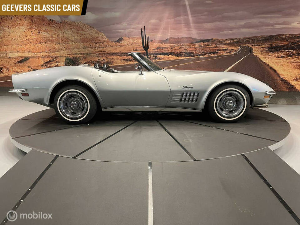 Image 11/50 of Chevrolet Corvette Stingray (1970)
