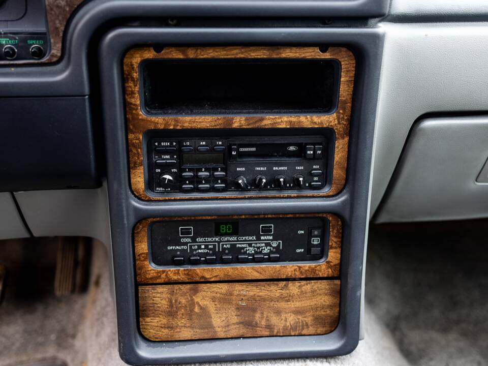 Image 28/50 of CMC Tiffany (1988)