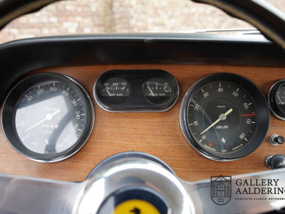 Bild 9/50 von Ferrari 330 GT 2+2 (1965)