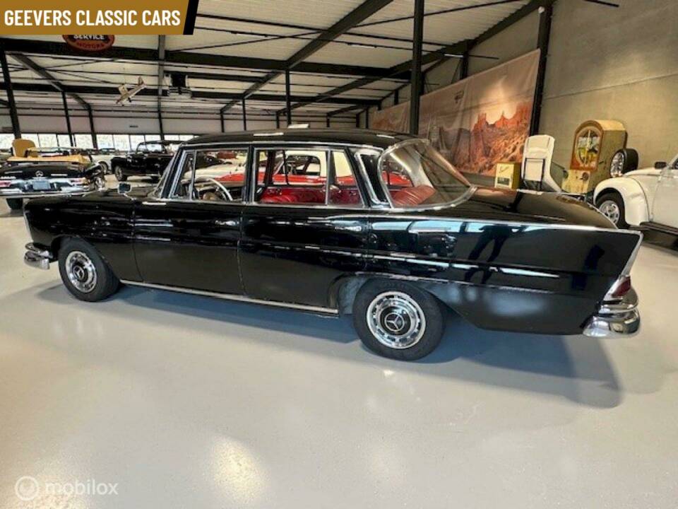 Bild 7/20 von Mercedes-Benz 220 S b (1963)