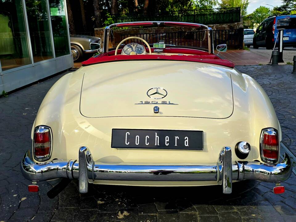 Image 5/21 of Mercedes-Benz 190 SL (1961)