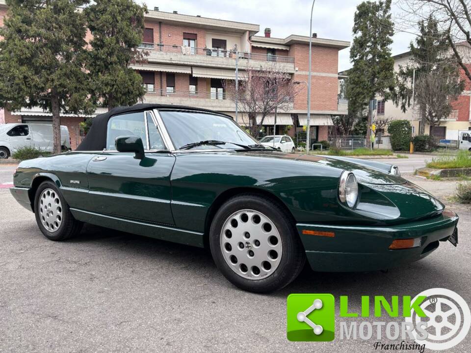 Immagine 7/10 di Alfa Romeo 2.0 Spider (1992)