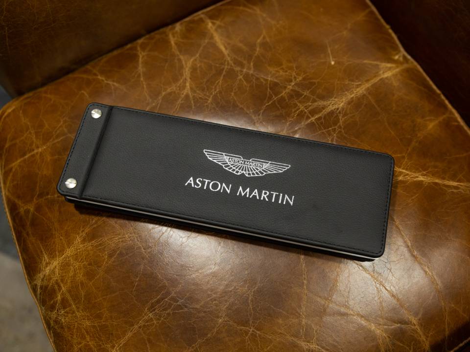 Image 46/50 de Aston Martin V12 Vantage AMR (2018)