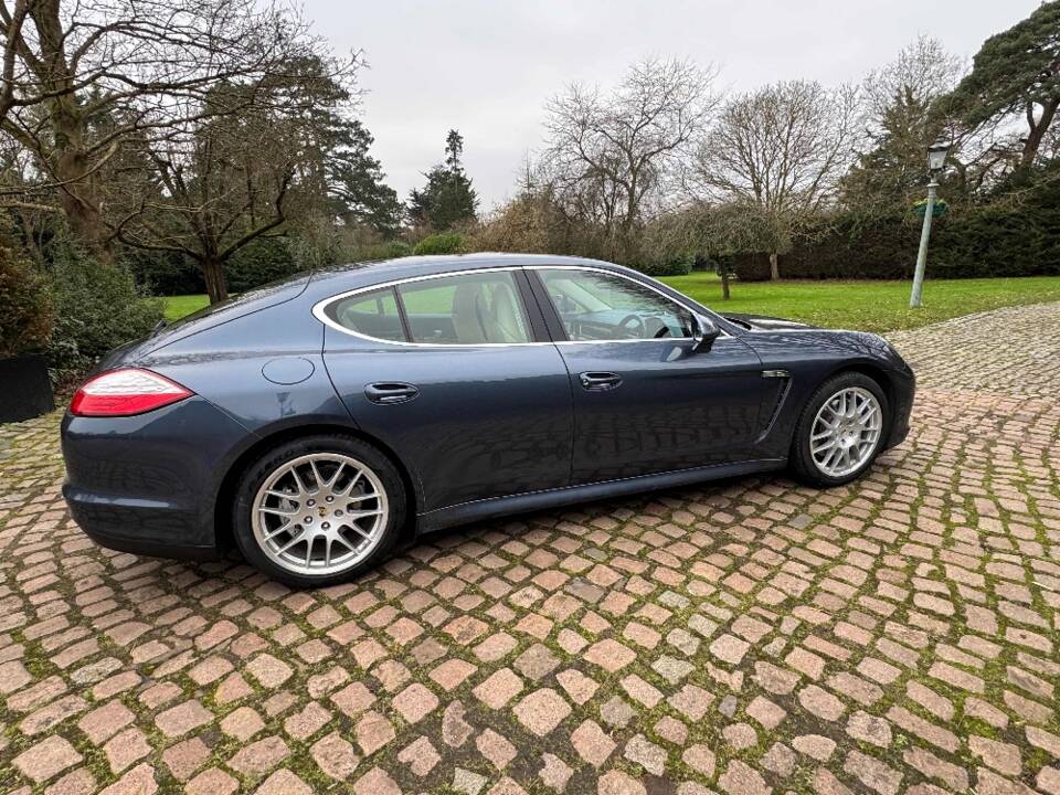 Immagine 16/36 di Porsche Panamera 4S (2009)