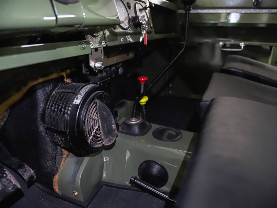 Bild 32/96 von Land Rover 88 (1961)