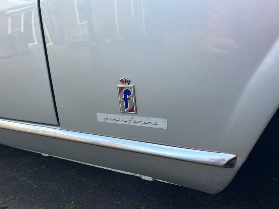 Bild 59/60 von Peugeot 504 V6 Coupe (1975)