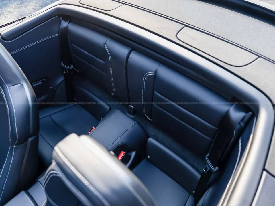 Image 8/15 de Porsche 911 Carrera (2023)