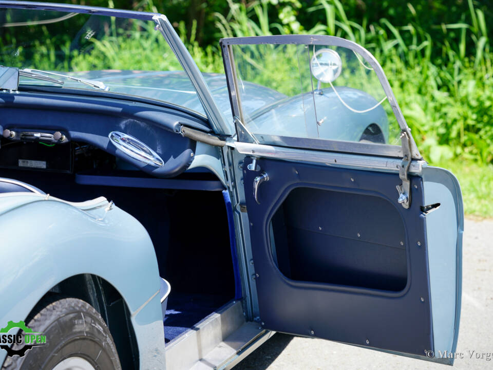 Image 4/51 of Austin-Healey 100&#x2F;6 (BN4) (1958)