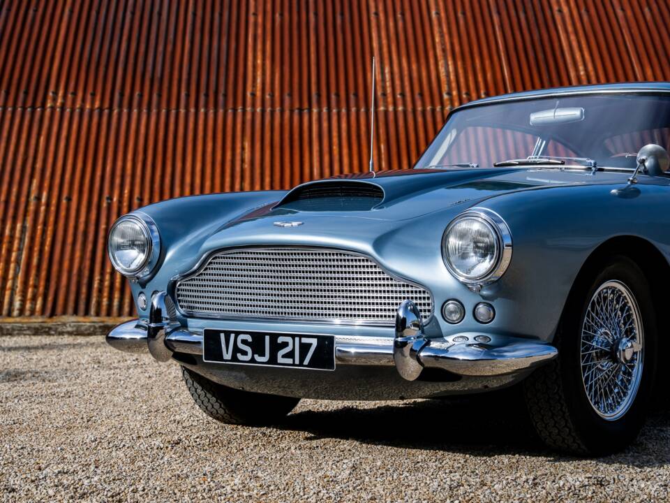 Afbeelding 7/46 van Aston Martin DB 4 (1962)