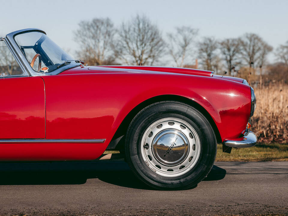 Bild 30/62 von Lancia Aurelia B24 (1958)