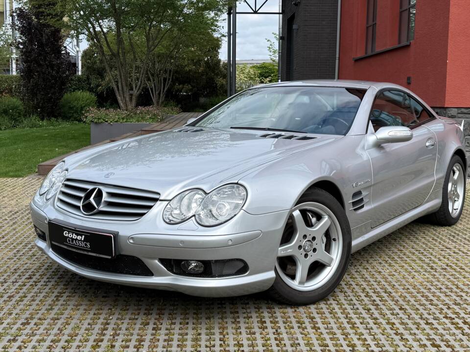 Obraz 1/29 pojazdu Mercedes-Benz SL 55 AMG (2004)