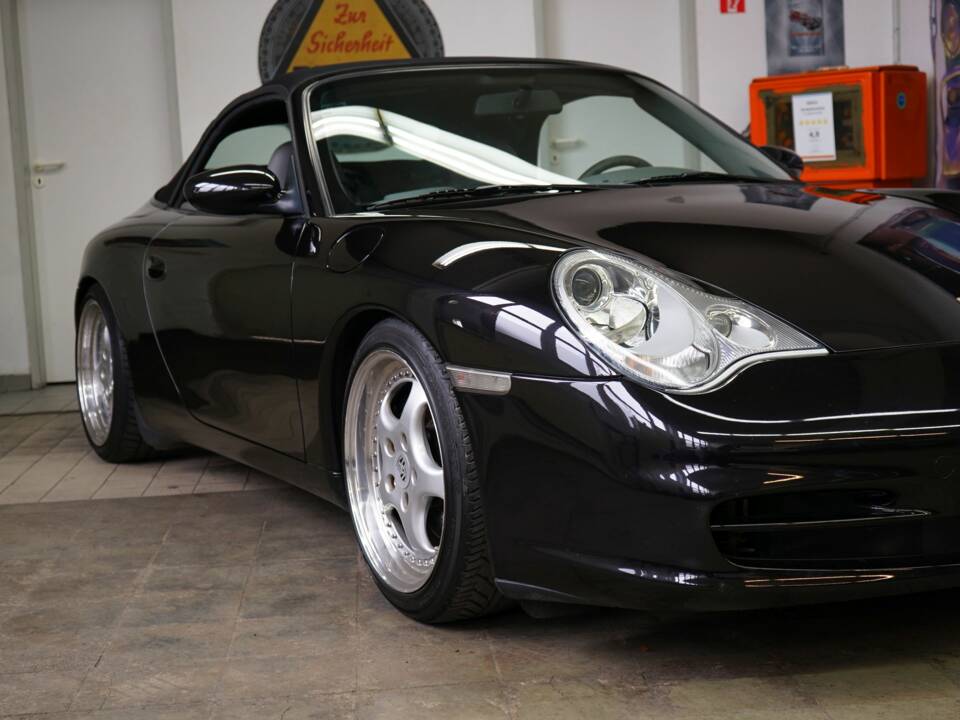 Bild 3/30 von Porsche 911 Carrera (2002)