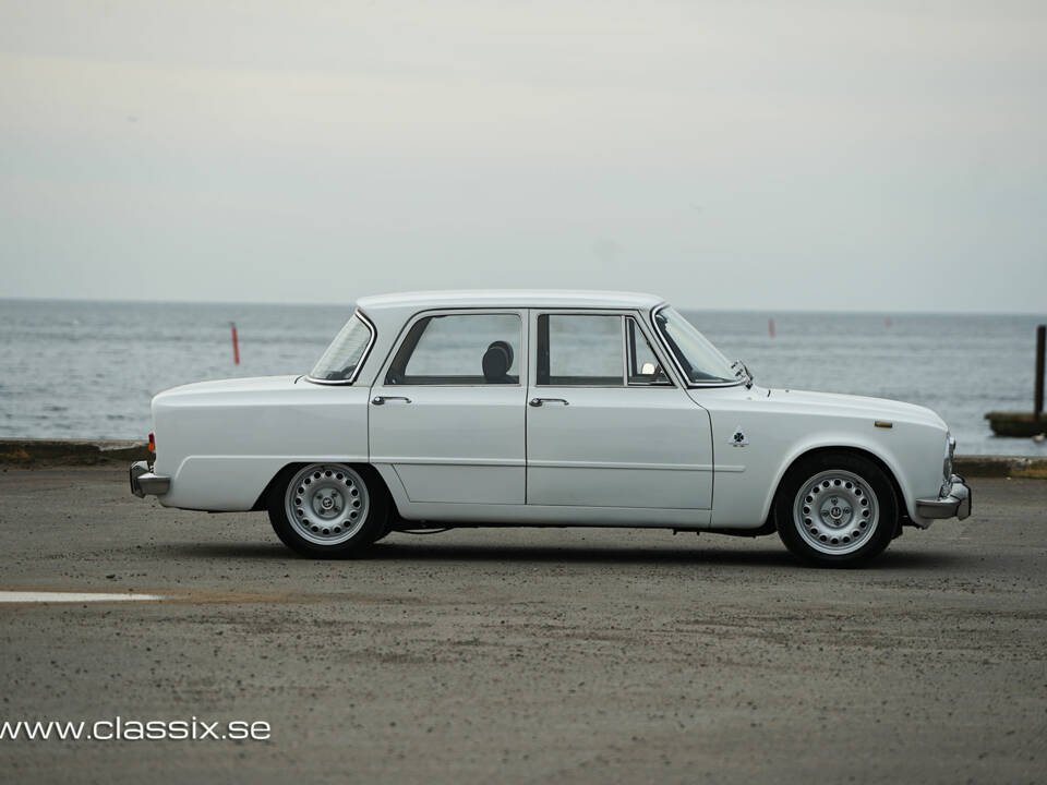 Immagine 20/27 di Alfa Romeo Giulia 1.3 Super (1974)