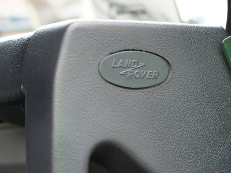 Image 11/35 de Land Rover Defender 90 (1998)
