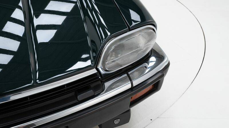 Image 11/15 of Jaguar XJS 4.0 (1992)