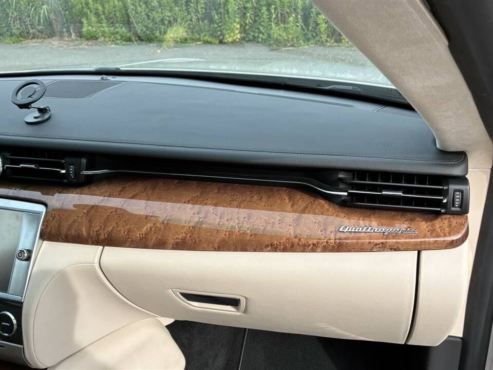 Image 26/54 of Maserati Quattroporte GTS (2015)