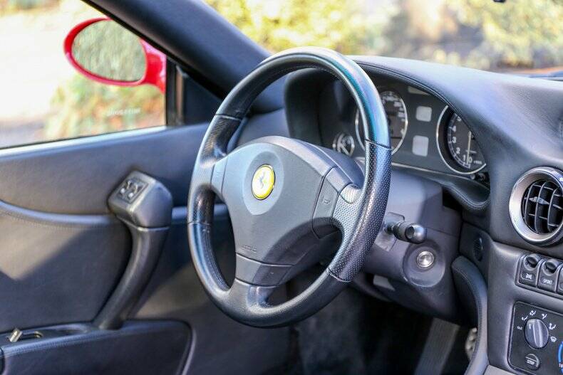 Image 47/49 of Ferrari 550 Maranello (1998)