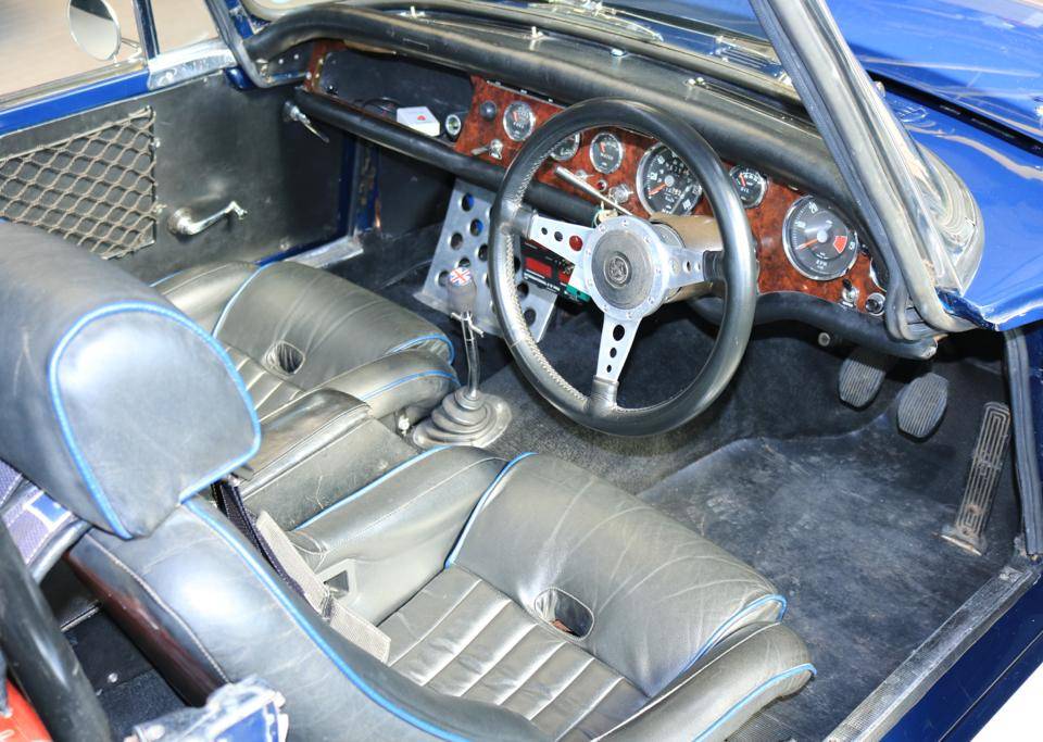 Image 7/9 de Sunbeam Tiger Mk I (1965)
