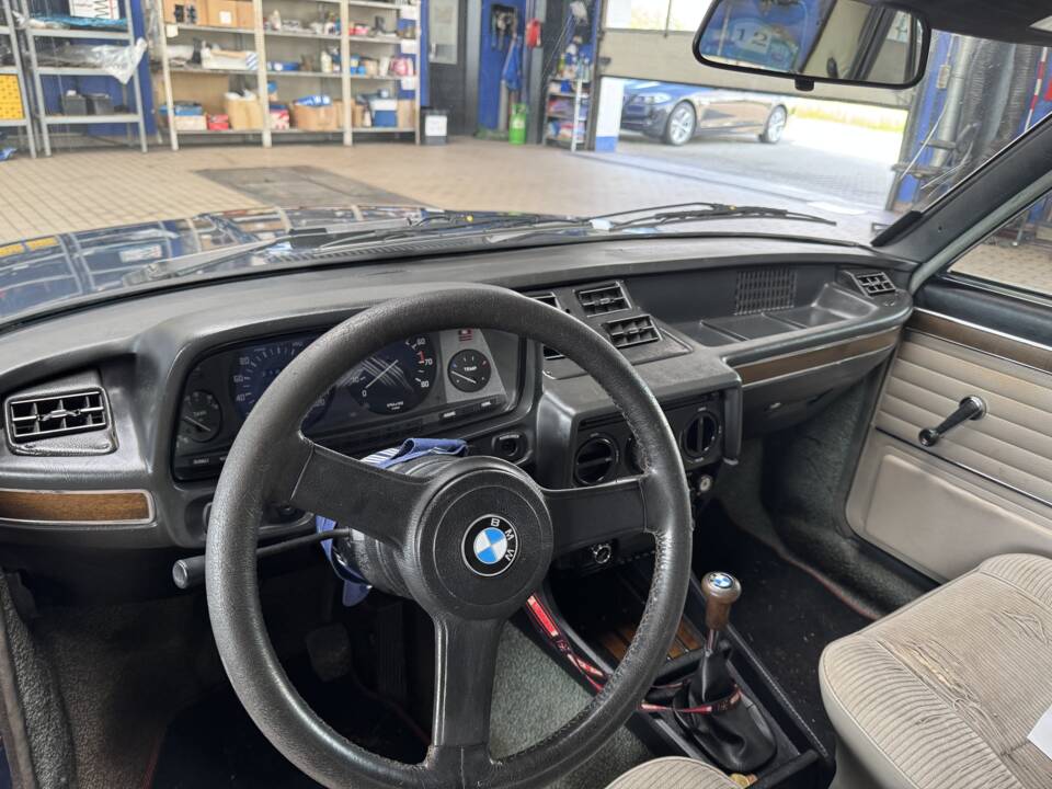 Afbeelding 23/28 van BMW 528 (1976)