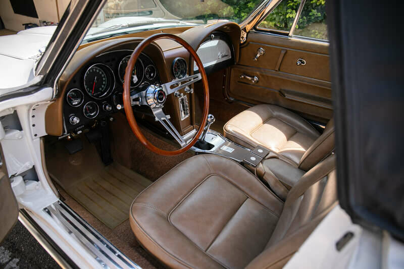 Image 2/50 of Chevrolet Corvette Sting Ray Convertible (1965)