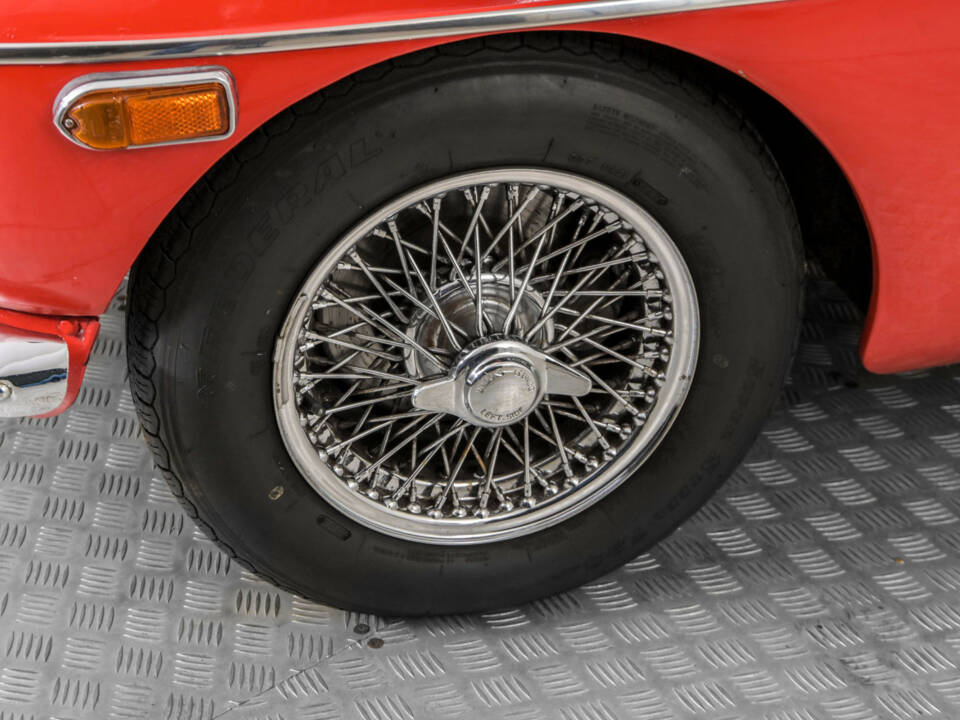 Bild 27/50 von MG MGB (1971)