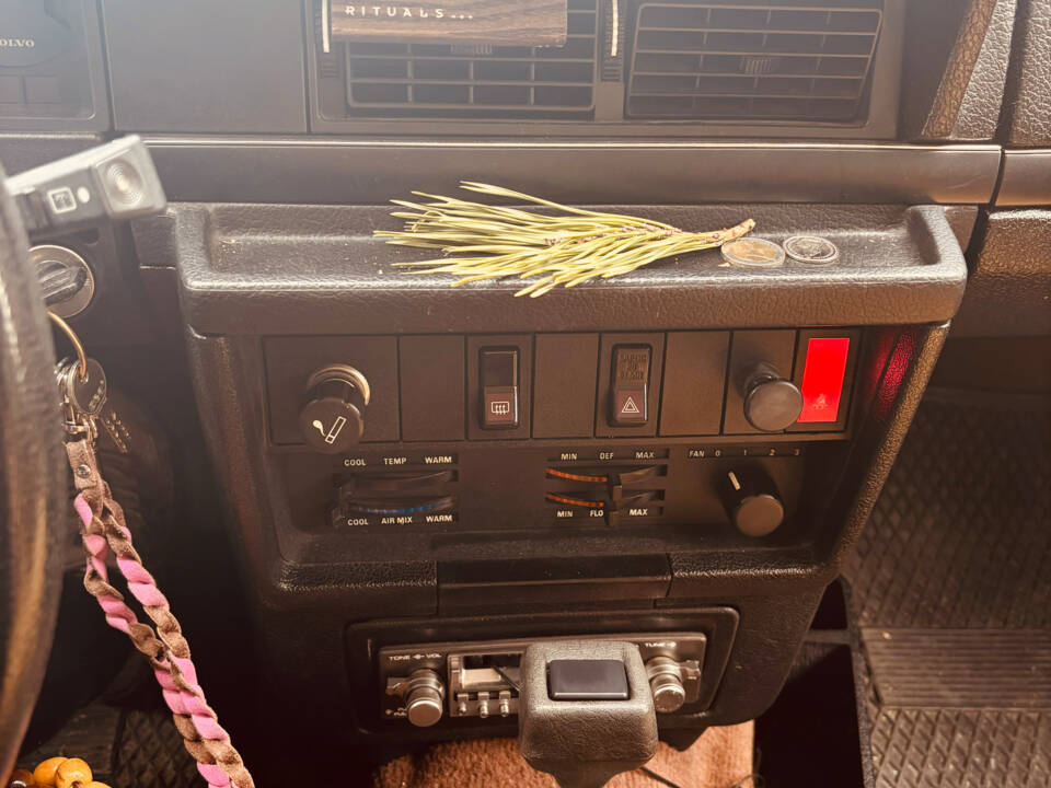Afbeelding 4/12 van Volvo 240 (1982)